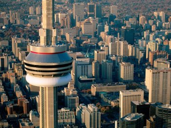 Башня К.Н. Тауэр в Торонто